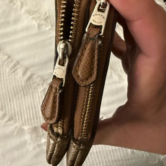 Coach Brown Signature Wristlet - Picture 8 of 9